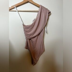 NWT Lovers Friends
Tenley Bodysuit size xs